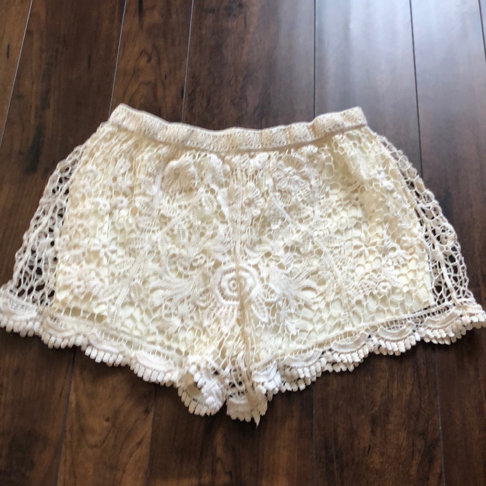Cream lace shorts